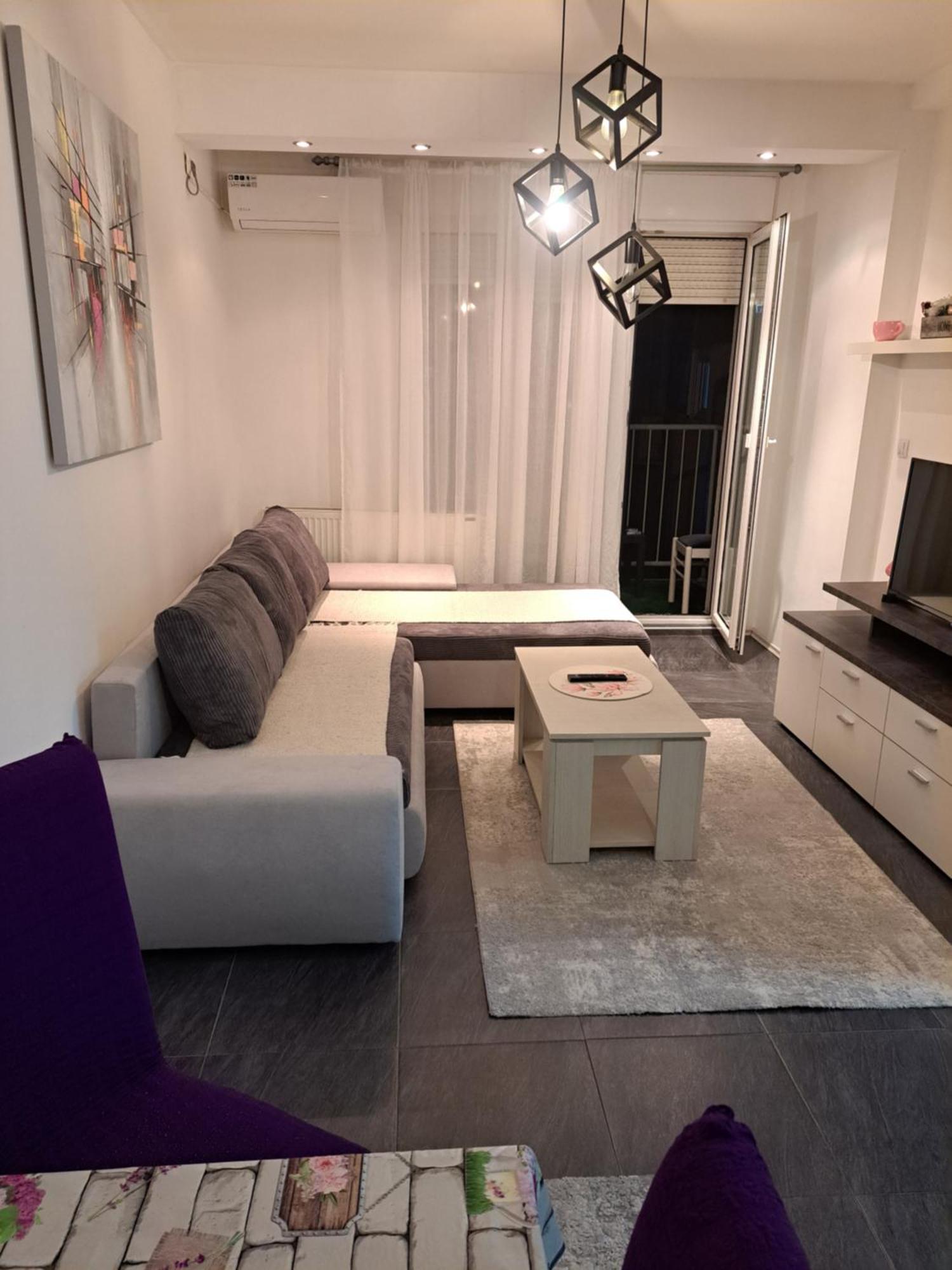 Apartamento Stan Na Dan 021 Novi Sad Exterior foto